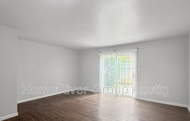 1911 Hearthstone Dr