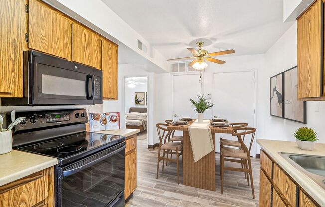 1 bed, 1 bath, 607 sqft, $1,199, Unit 1080