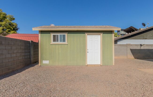 4 Bedroom 3.5 Bathroom in Tempe