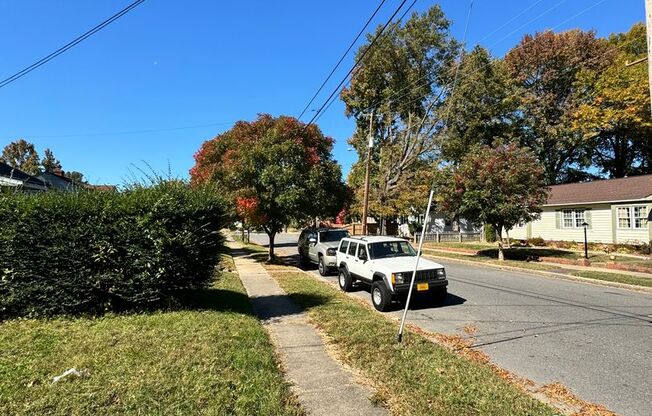 3 bed 1 bath house With Central Hvac Fenced yard and laundry