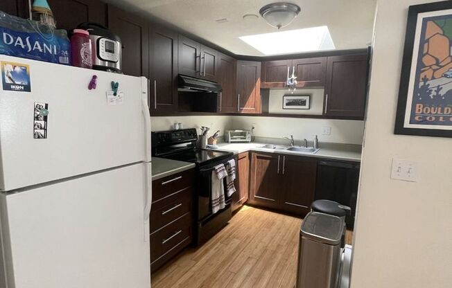 Fabulous location, unique Two Bedroom with updates! (Pearl)
