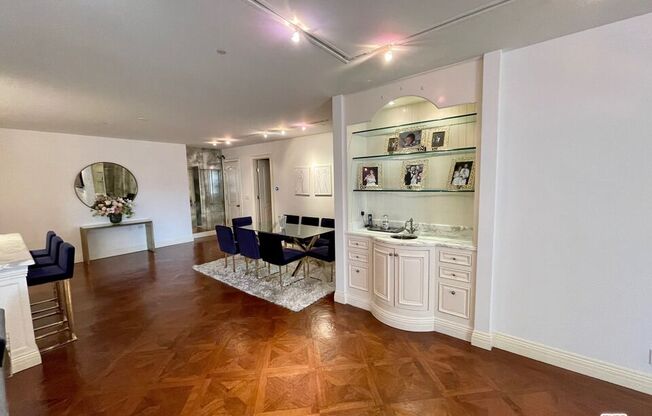 2 beds, 3 baths, 2,089 sqft, $8,500, Unit 1402