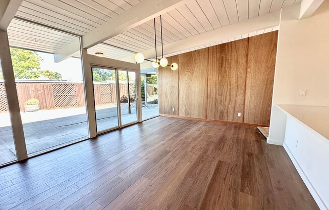 Eichler Mid-Century Home, Newly Renovated