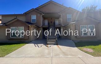1033 W PINE AVE