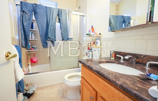 3 beds, 1 bath, 750 sqft, $4,900, Unit 501