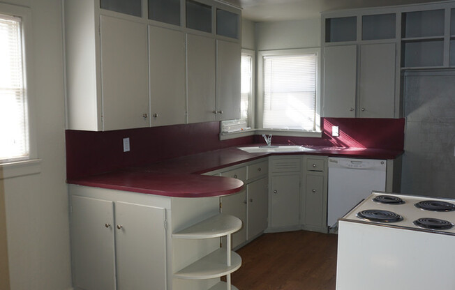 3014 45th PRE-LEASING!!!