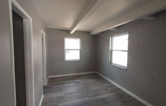 $650 - ACCEPTING SECTION 8  1 bedroom Duplex newly remodeled!