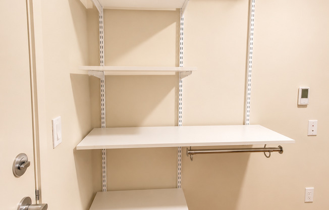 Studio, 1 bath, 178 sqft, $999, Unit 227