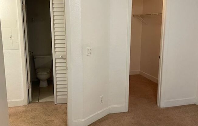 Lexington Place - 1126