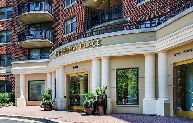 Lovely 2 BR/2 BA Condo in McLean Gardens!