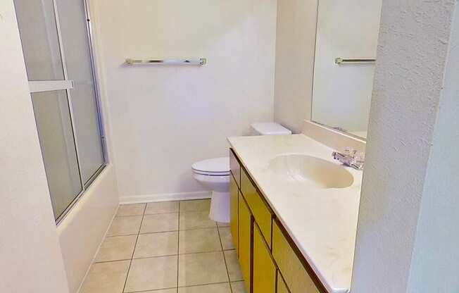 spacious bathrooms at Stonehenge Gates Apartments