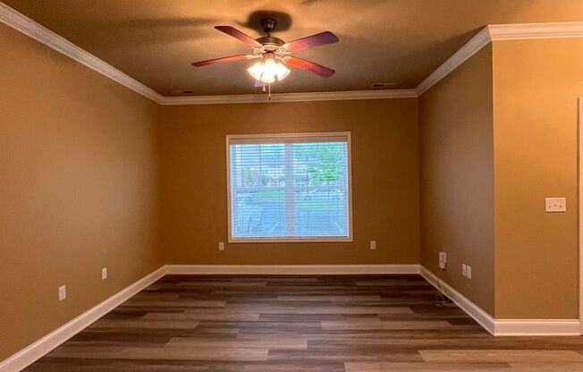 1 bed, 1 bath, 765 sqft, $795, Unit 04