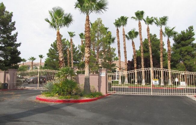 2 beds, 2.5 baths, $1,775, Unit # 1012