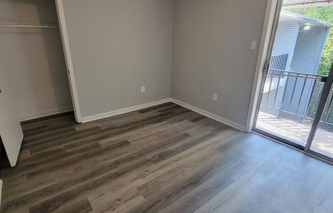 3 beds, 2 baths, 1,189 sqft, $1,200, Unit G7