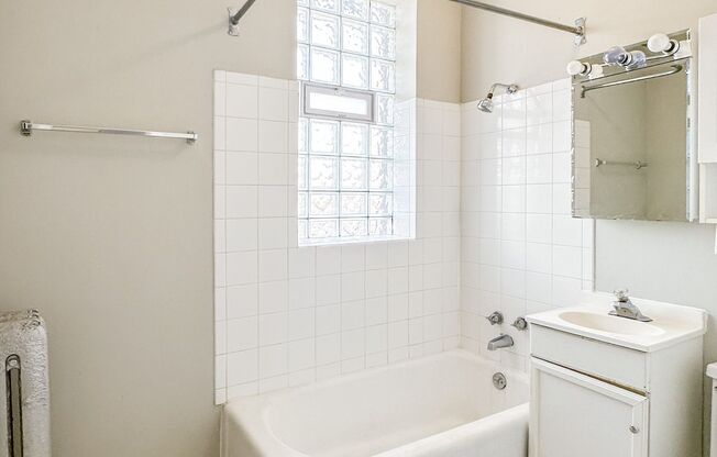 Studio, 1 bath, 379 sqft, $1,495, Unit 2892-3