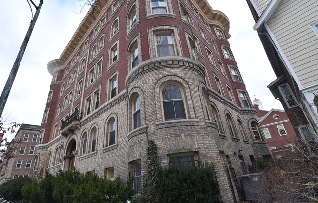 2 Ware St