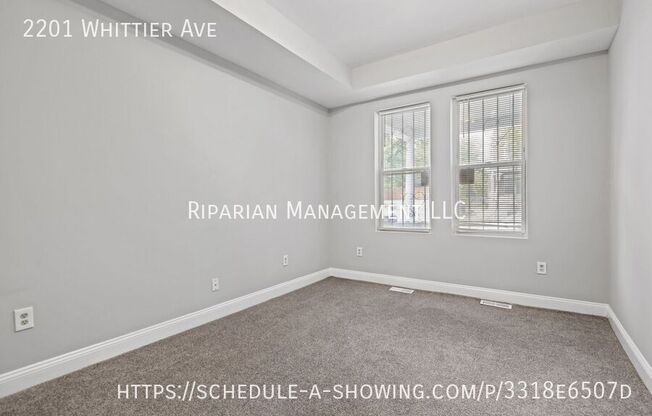 2201 WHITTIER AVE
