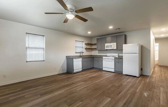 1 bed, 1 bath, $1,095, Unit 3106