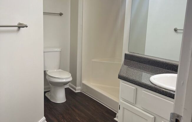 2 beds, 2 baths, 1,121 sqft, $1,595, Unit 1415