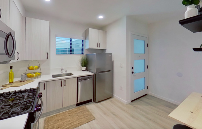 1 bed, 1 bath, $2,015