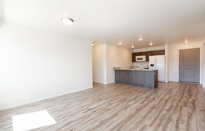 4 beds, 4 baths, 1,709 sqft, $3,300, Unit 116-107