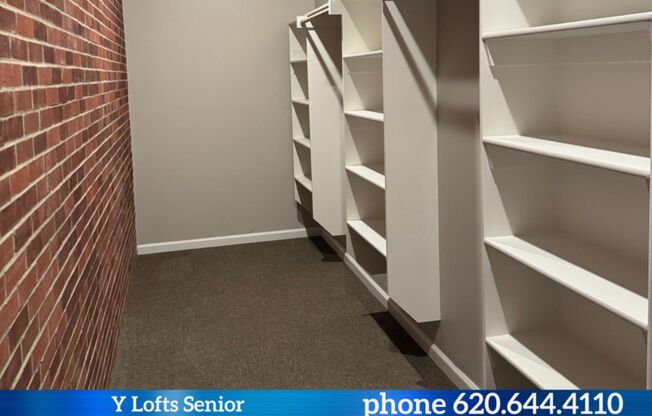 Y Lofts Senior