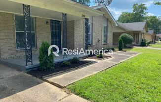 3 beds, 2 baths, $1,295