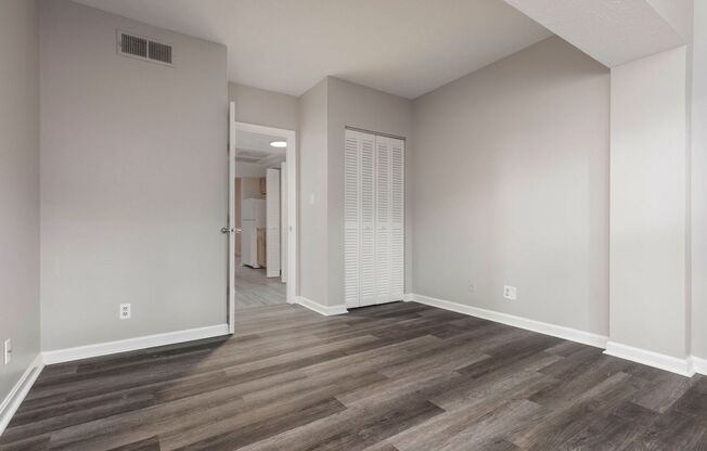 2 beds, 2 baths, $895, Unit 222