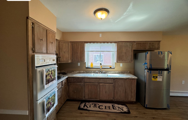 3 beds, 1.5 baths, 1,800 sqft, $3,200, Unit 2