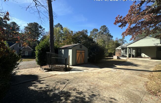 3 beds, 2 baths, $1,650