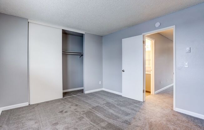 2 beds, 1 bath, 732 sqft, $1,495, Unit 36