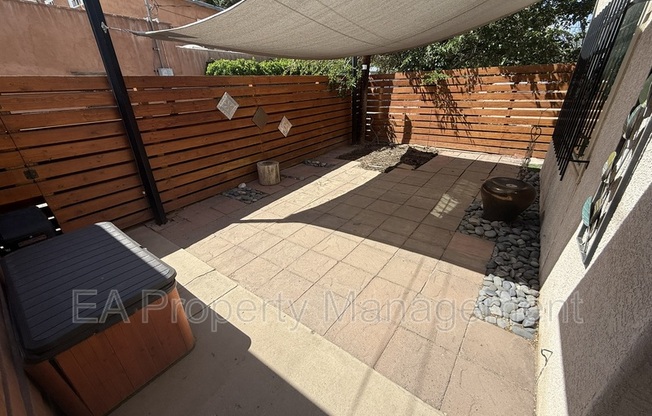 1515 MARBLE AVE NW