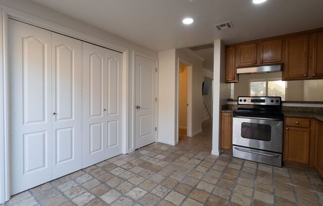 2 beds, 1.5 baths, $2,250, Unit C