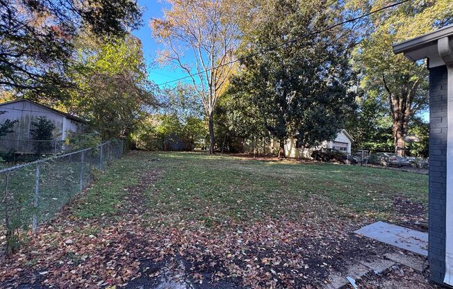 Beautiful 3 Bedroom in Windsor Park Neighborhood ( East Charlotte)