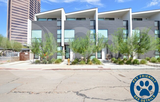 1717 N 1 AVE