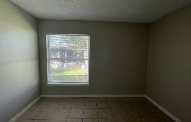 3 beds, 2 baths, $1,925