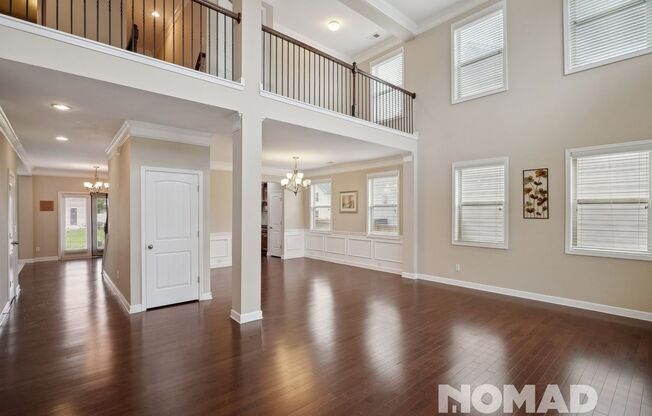Spacious 5BR House in Cumming
