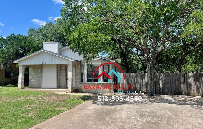 Available Now: Stand Alone 3 Bedroom, 1.5 Bath