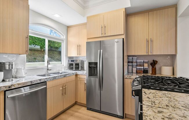 2 beds, 2.5 baths, $3,600, Unit # 26B