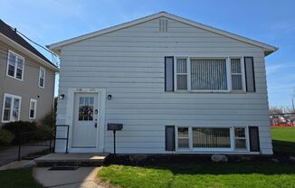 221 W 10th Ave