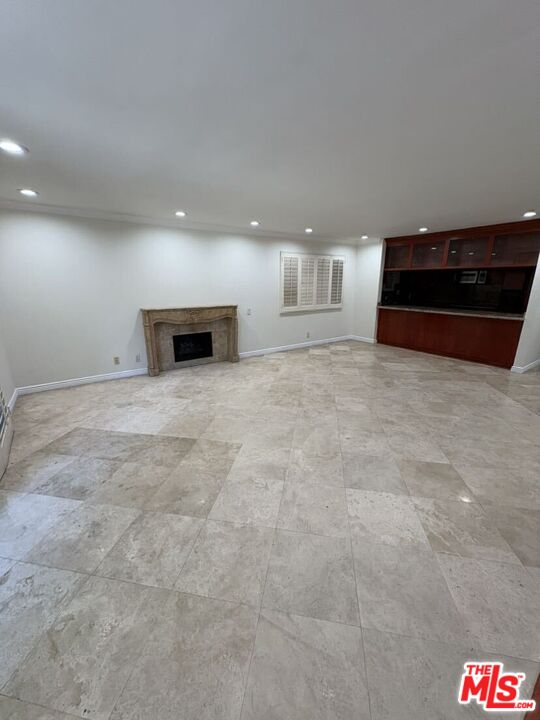 8909 Burton Way Apt 205