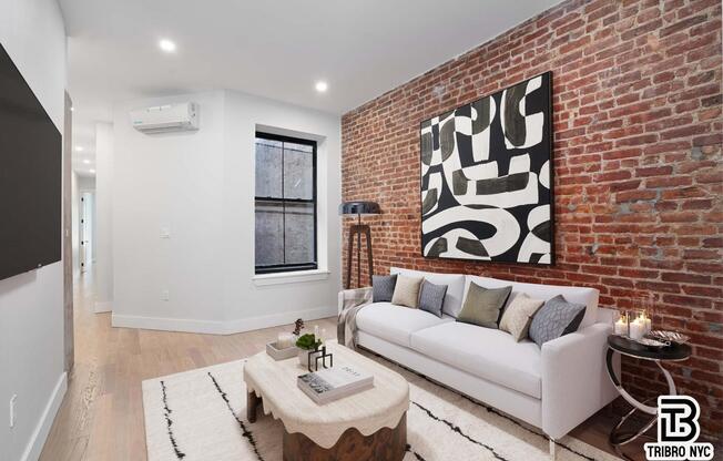 4 beds, 4.5 baths, $5,500, Unit 1R