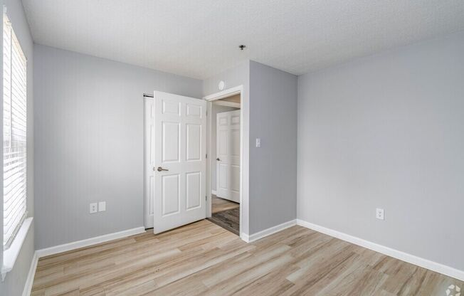 3 beds, 2 baths, 1,070 sqft, $1,400, Unit 2348B