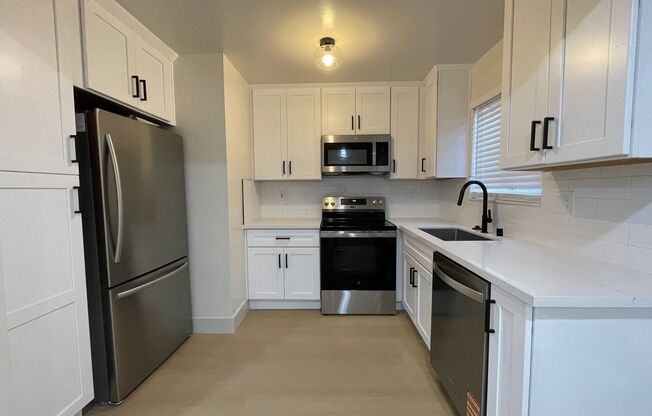Charming 2-Bedroom Apartment in Prime Cupertino Location | On-Site Laundry