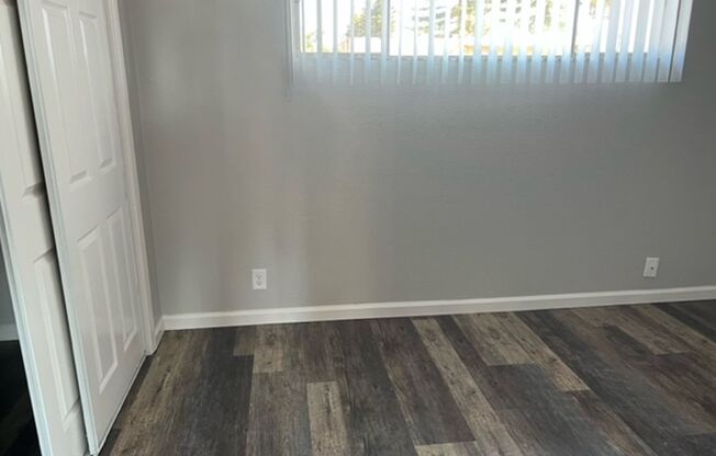 1 bed, 1 bath, 453 sqft, $2,095, Unit 033