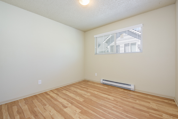 2 beds, 1 bath, 850 sqft, $2,025, Unit 208