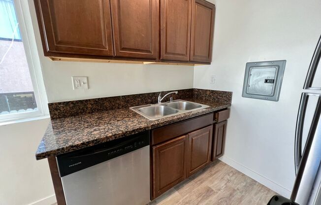 1 bed, 1 bath, 685 sqft, $2,299, Unit 09