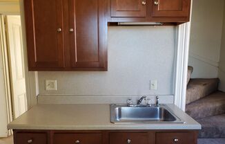 2 beds, 1 bath, $1,150, Unit Apt. C