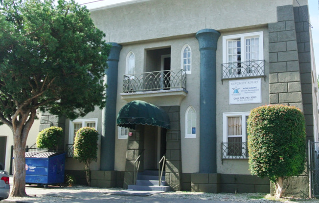 1017 S. Kingsley Dr.