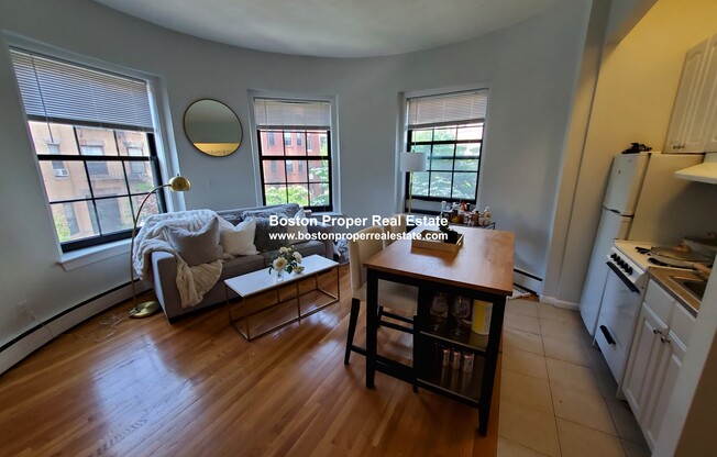 158 SAINT BOTOLPH ST